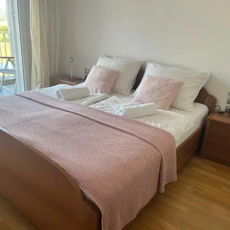 Apartment Bellevue 2 *